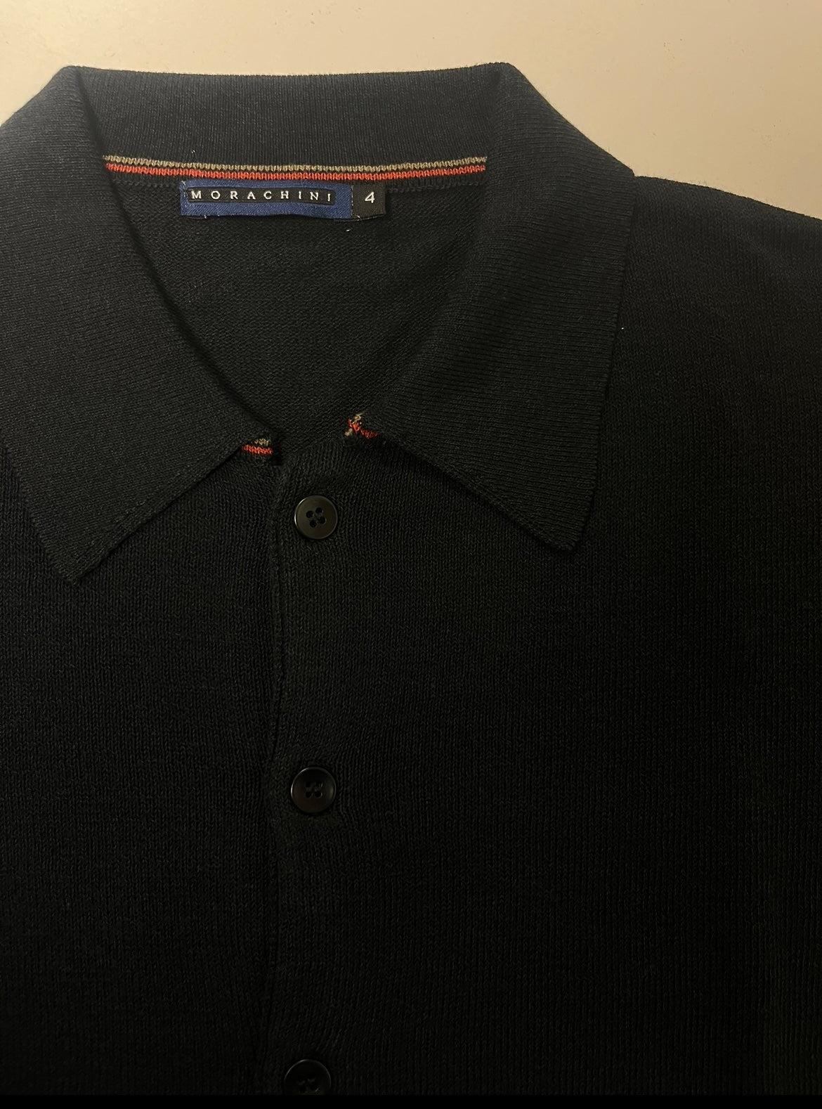 CAMISA DE PUNTO NEGRA